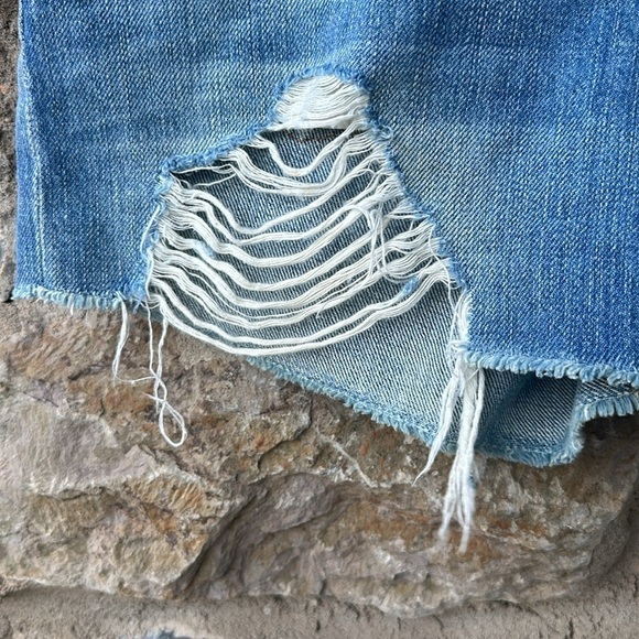 NEXT SLIDE 1 / 4 SHARE LE ORIGINAL SHORT SIZE 27 DISTRESSED - Picture 5 of 8